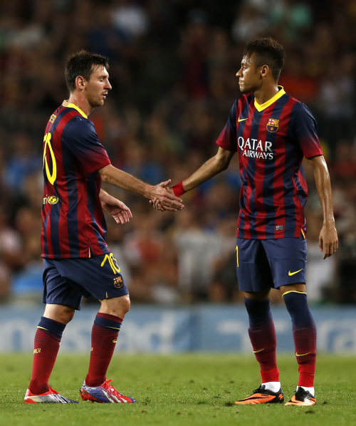 赛义德-马拉：表现不错的年轻球员被多家俱乐部关注是正常的（赛义德-马拉：年轻球员踢得出色，被多家俱乐部青睐很正常）